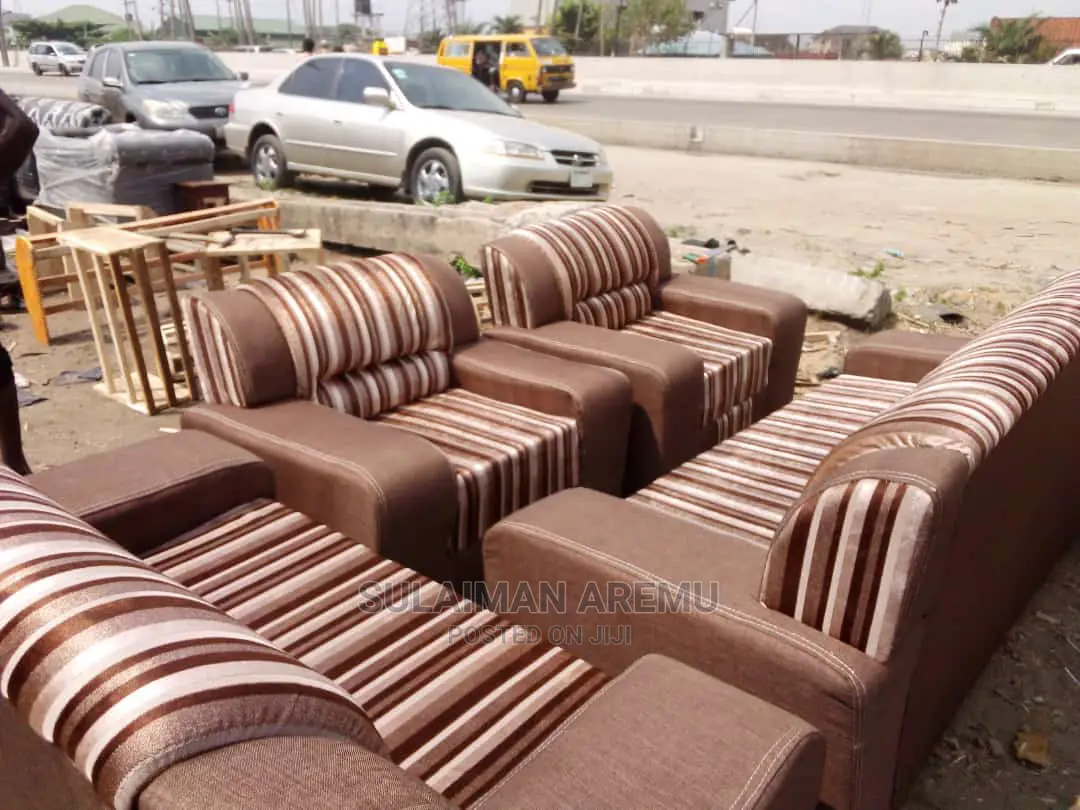 Home Opposetry Chairs