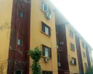 3bdrm Block of Flats in Zone for sale