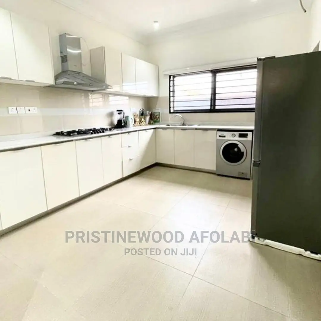 Pristinewood Kitchen