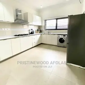 Pristinewood Kitchen
