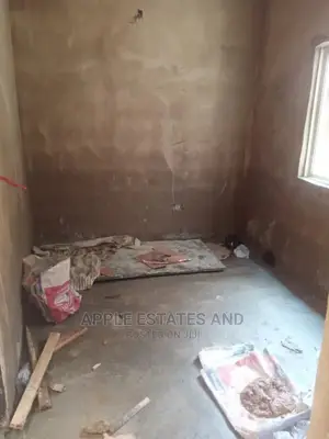 Photo - 1bdrm Shared Apartment in Surulere for rent