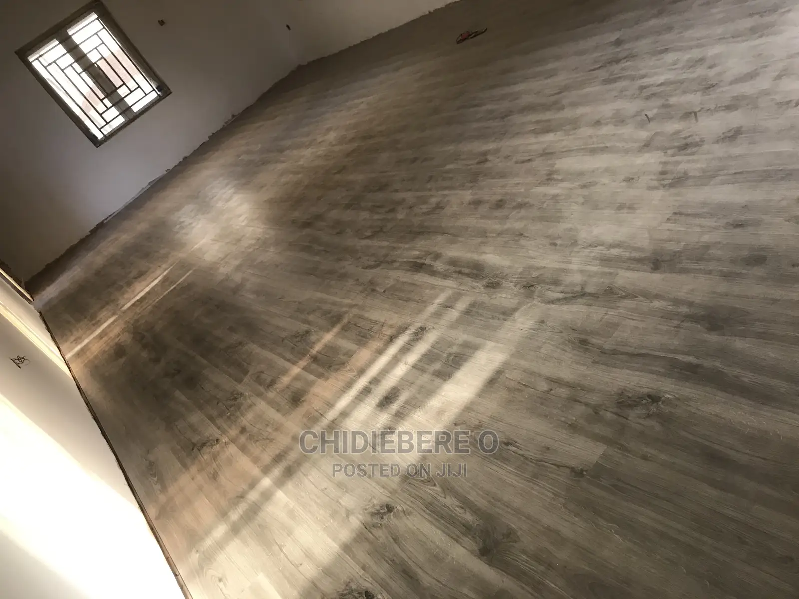 Laminate Wooden Flooring