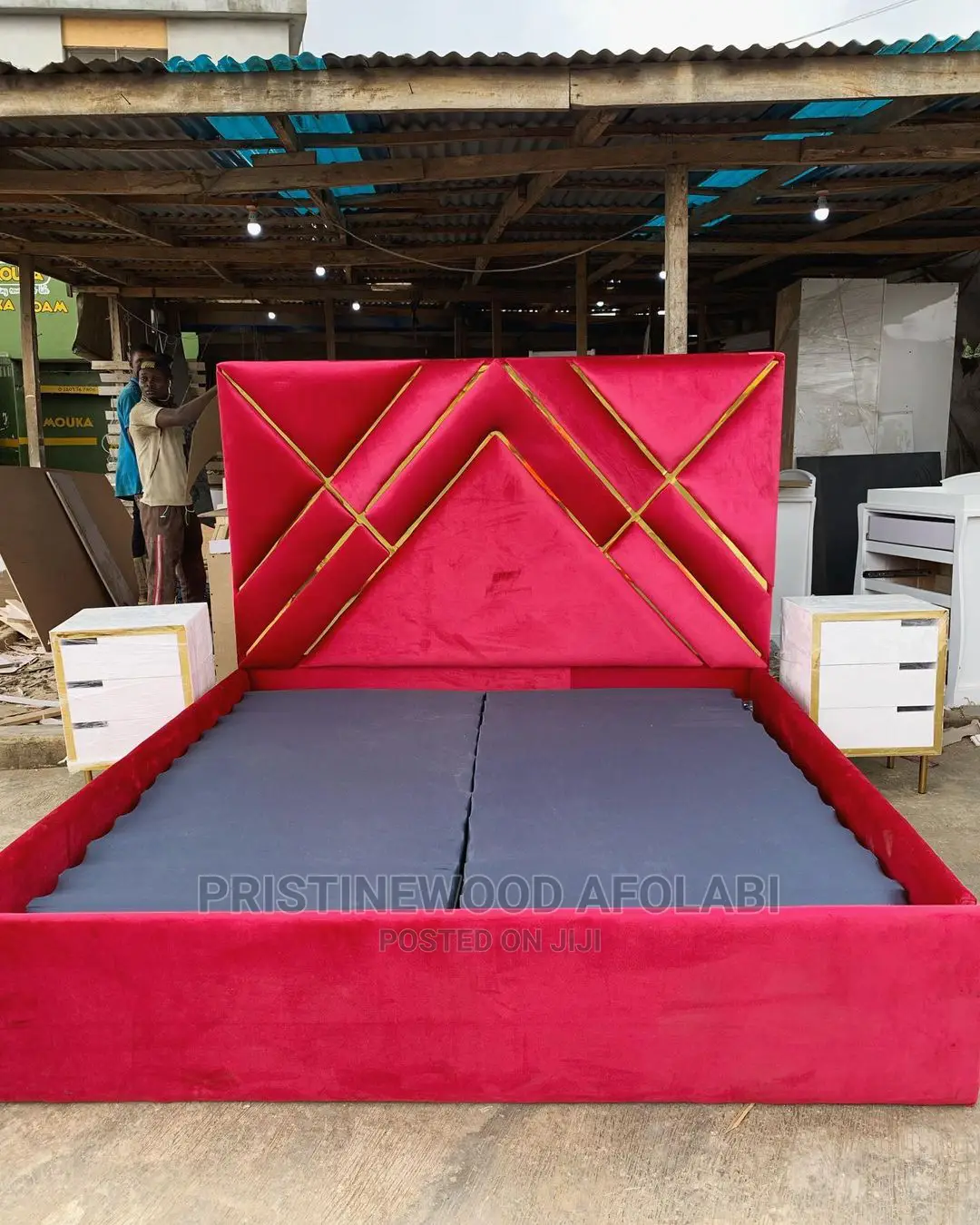 Pristinewood Bed