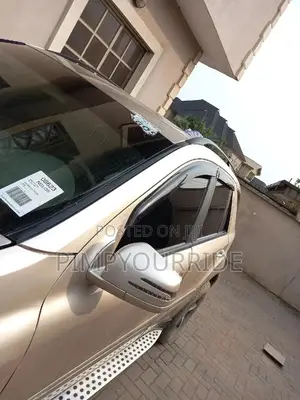 Tinted Glass Fixing for Your Car/Office
