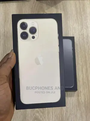 Photo - New Apple iPhone 13 Pro Max 128 GB Gold