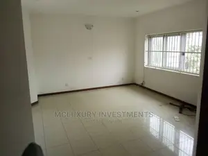 5bdrm Duplex in Parkview Estate for rent