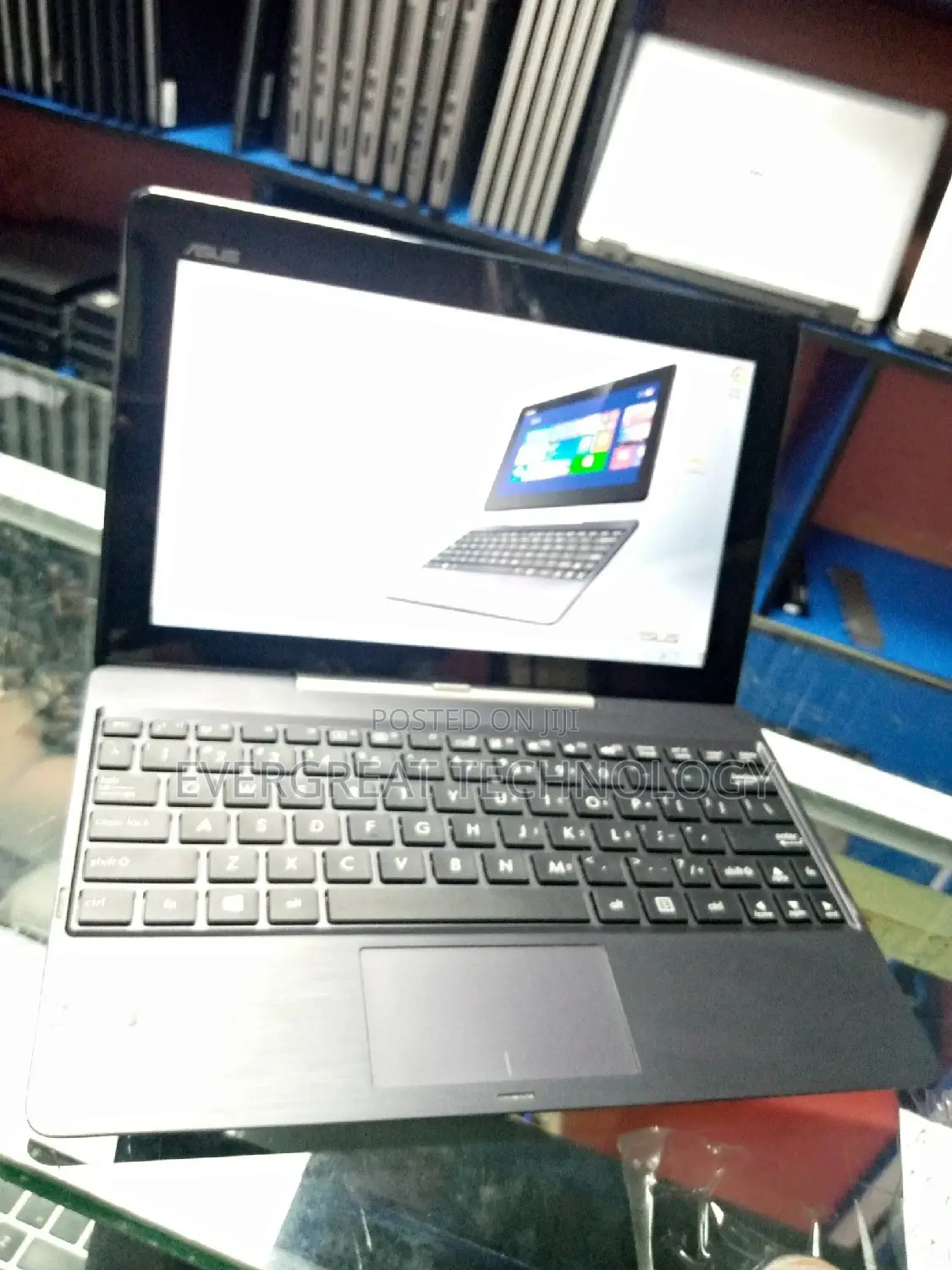 Laptop Asus Transformer Mini T103HA 2GB Intel Atom SSD 60GB