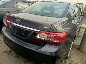 Toyota Corolla 2012 Gray