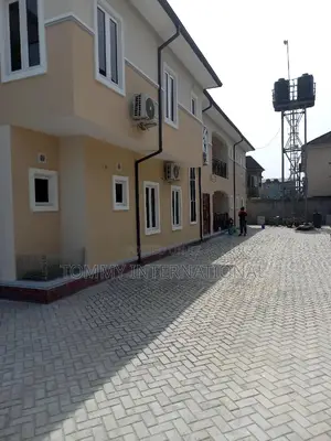 2bdrm Block of Flats in Shell Cooperative, Port-Harcourt for rent