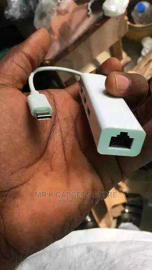 Adapter With 3 Port Hdmi and Type C