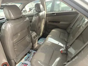 Toyota Camry 2005 Silver