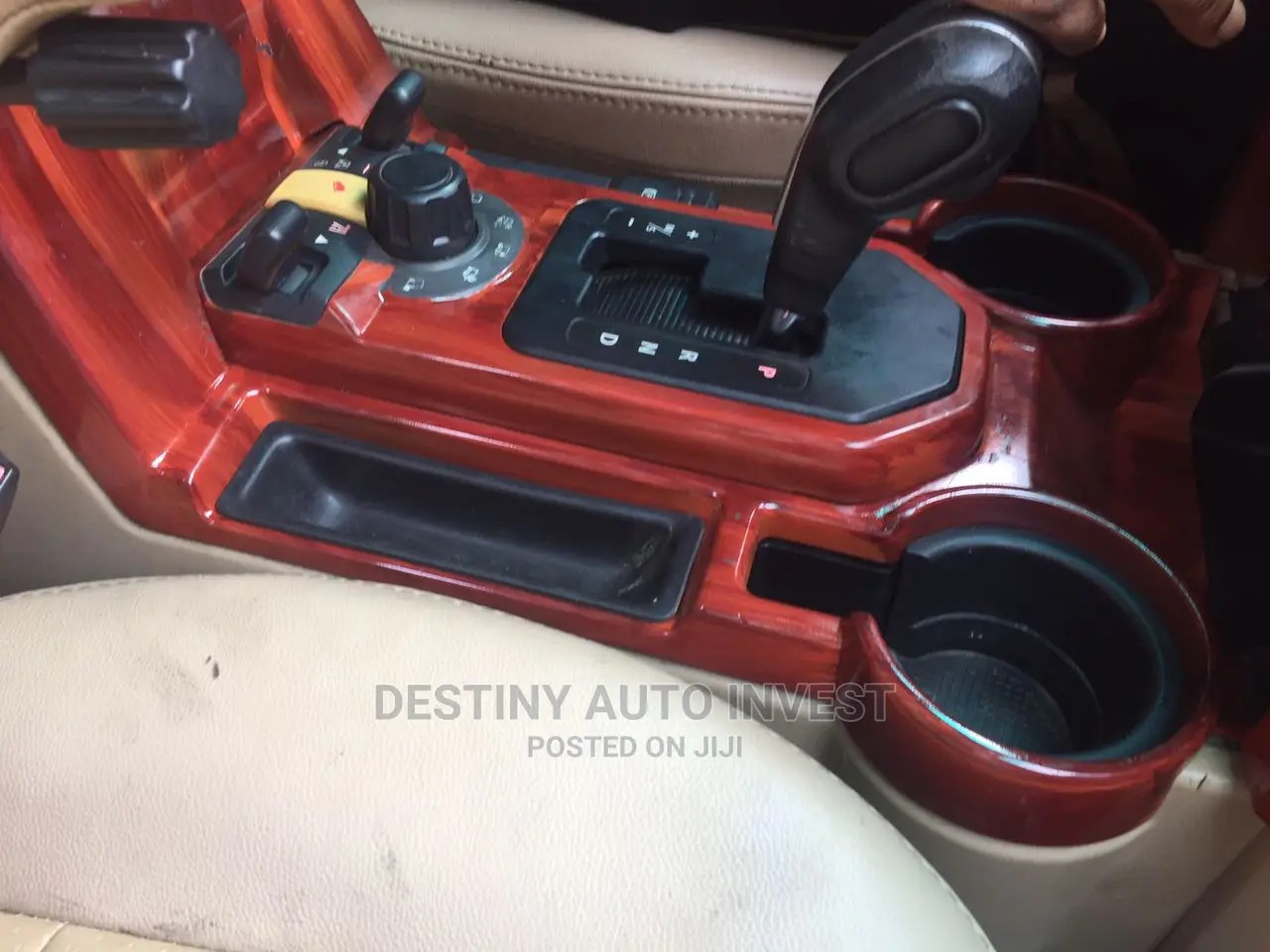 Formica for Range Rover Jeeps at Affordable Prices