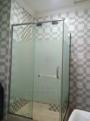 Est Shower Cubicles