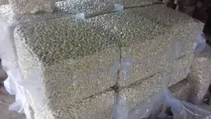 White W320 Cashew Nuts (1kg)