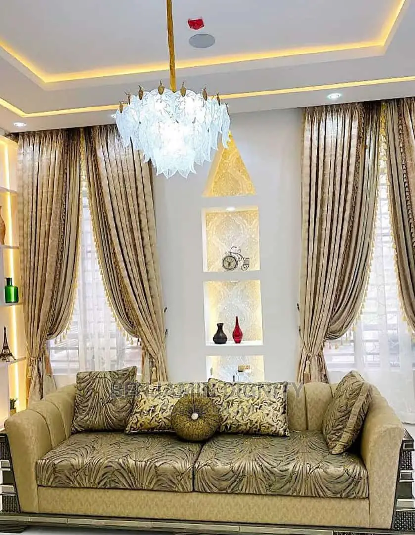 Leaves  Luxury Chandelier Lighting 