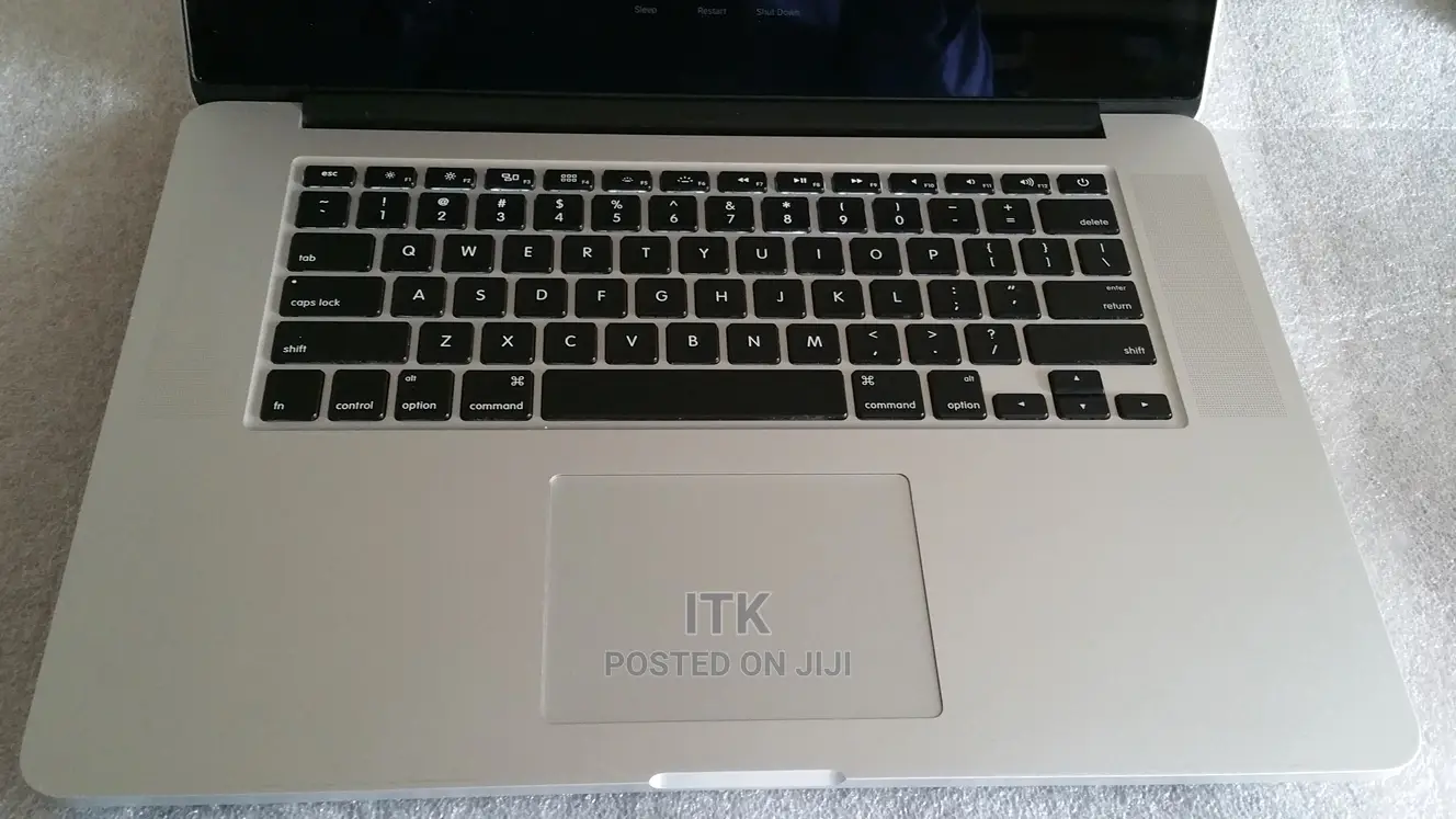 Laptop Apple MacBook Pro 16GB Intel Core I7 SSD 512GB