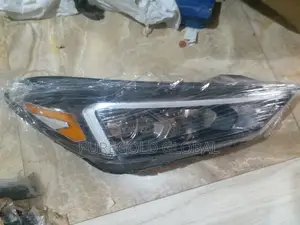 Tucson 2019 Model Headlamp