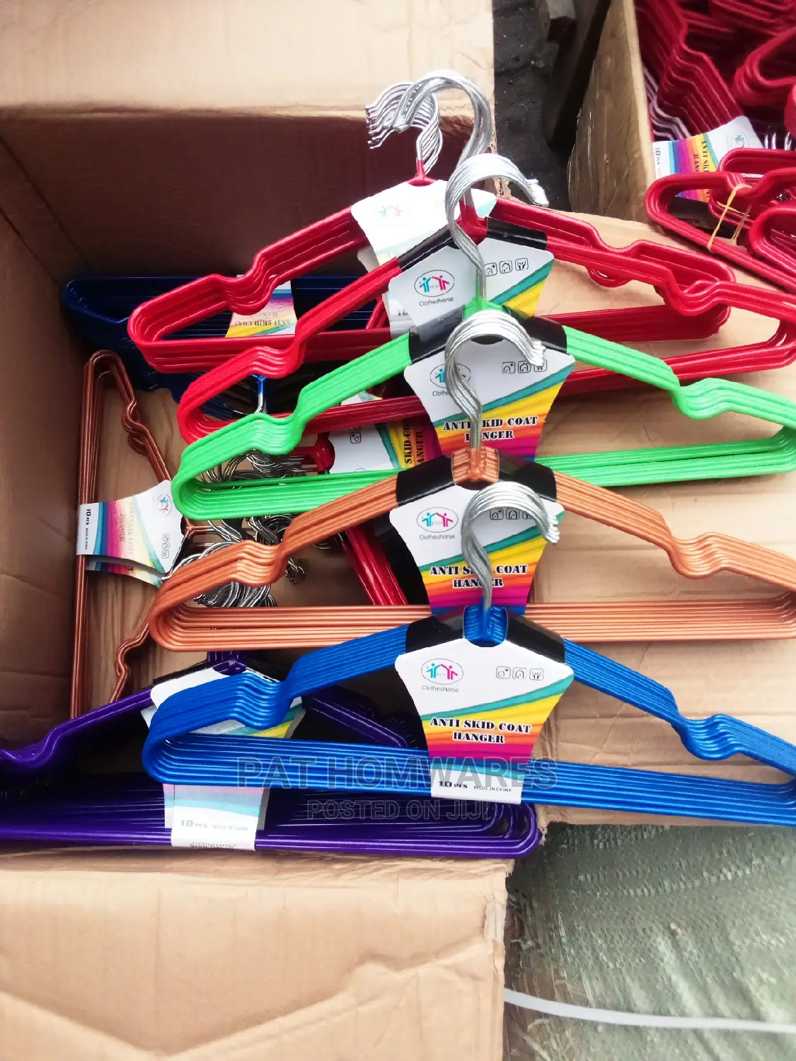 Coloured Hanger 10pcs