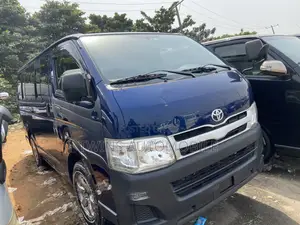 Toyota HiAce 2012 Blue
