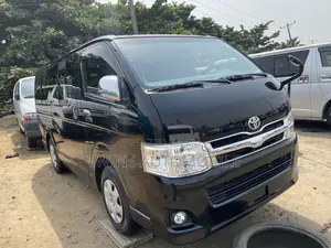 Toyota HiAce 2013 Black