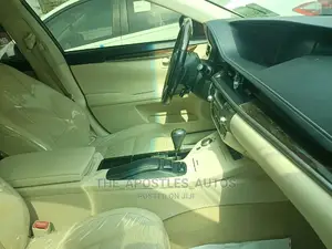 Lexus ES 350 FWD 2015 Red