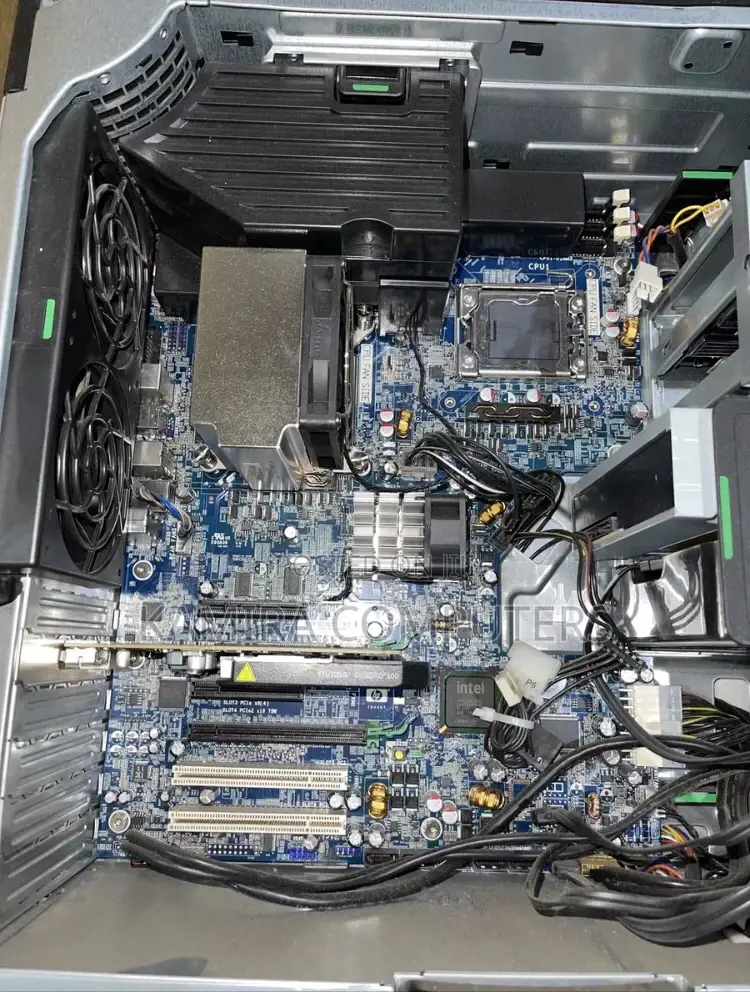 Desktop Computer HP 32GB Intel Xeon SSD 1T