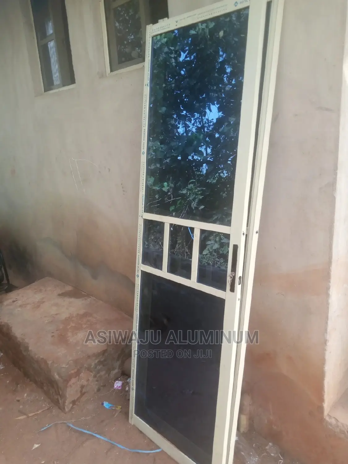Sliding Door