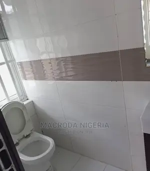 5bdrm Duplex in Omole Estate Phase 1 for rent