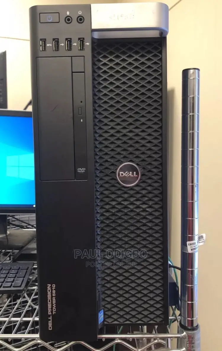 Desktop Computer Dell Precision 5820 32GB Intel Xeon SSD 1T