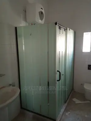 Black Accessories Shower Cubicle
