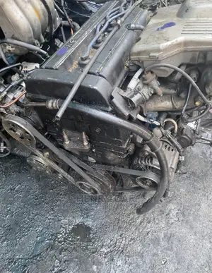 Complete Engine Honda CR-V 98/2000 Model