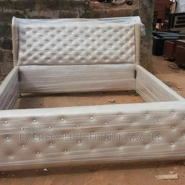 Bed Frame 6x6 Fully Padded