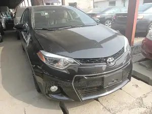 Toyota Corolla 2015 Black