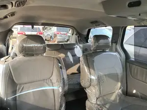 Toyota Sienna XLE Limited AWD 2006 Silver