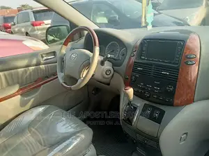 Toyota Sienna XLE Limited AWD 2005 Gray
