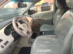 Toyota Sienna XLE 7 Passenger Mobility 2012 Gray