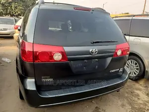 Toyota Sienna LE AWD 2006 Blue