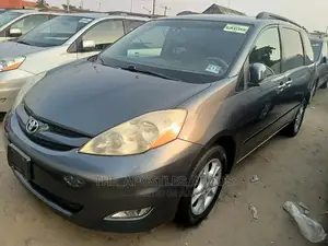 Toyota Sienna LE AWD 2006 Blue