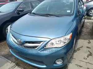 Toyota Corolla 2012 Blue