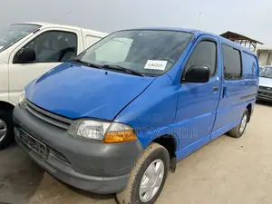 Toyota HiAce 2005 Blue