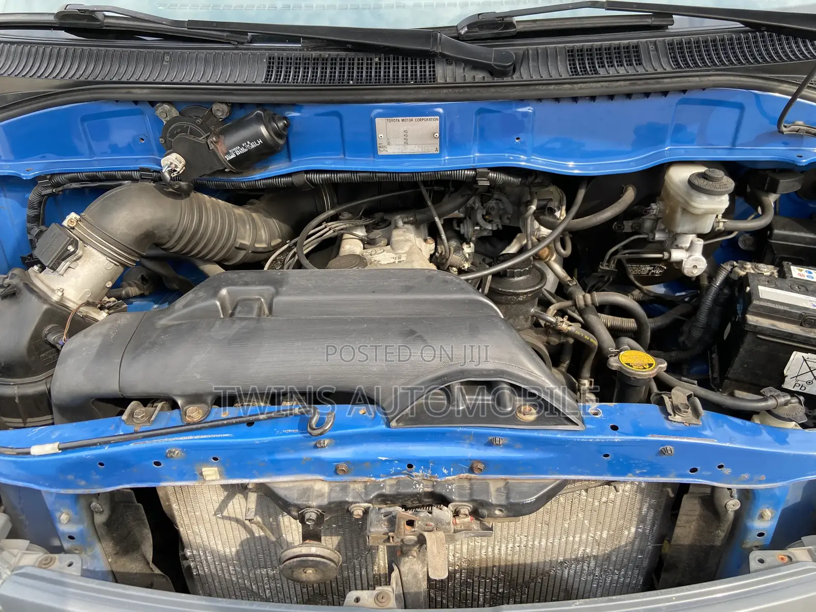 Toyota HiAce 2005 Blue