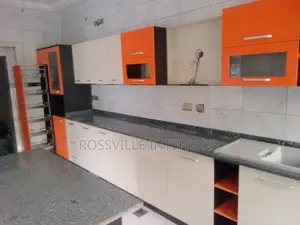 Kitchen Cabinets/Island Tiles