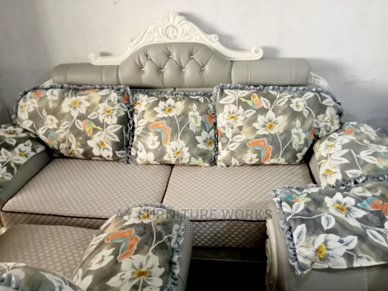 Semi Royal Foreign Sofas