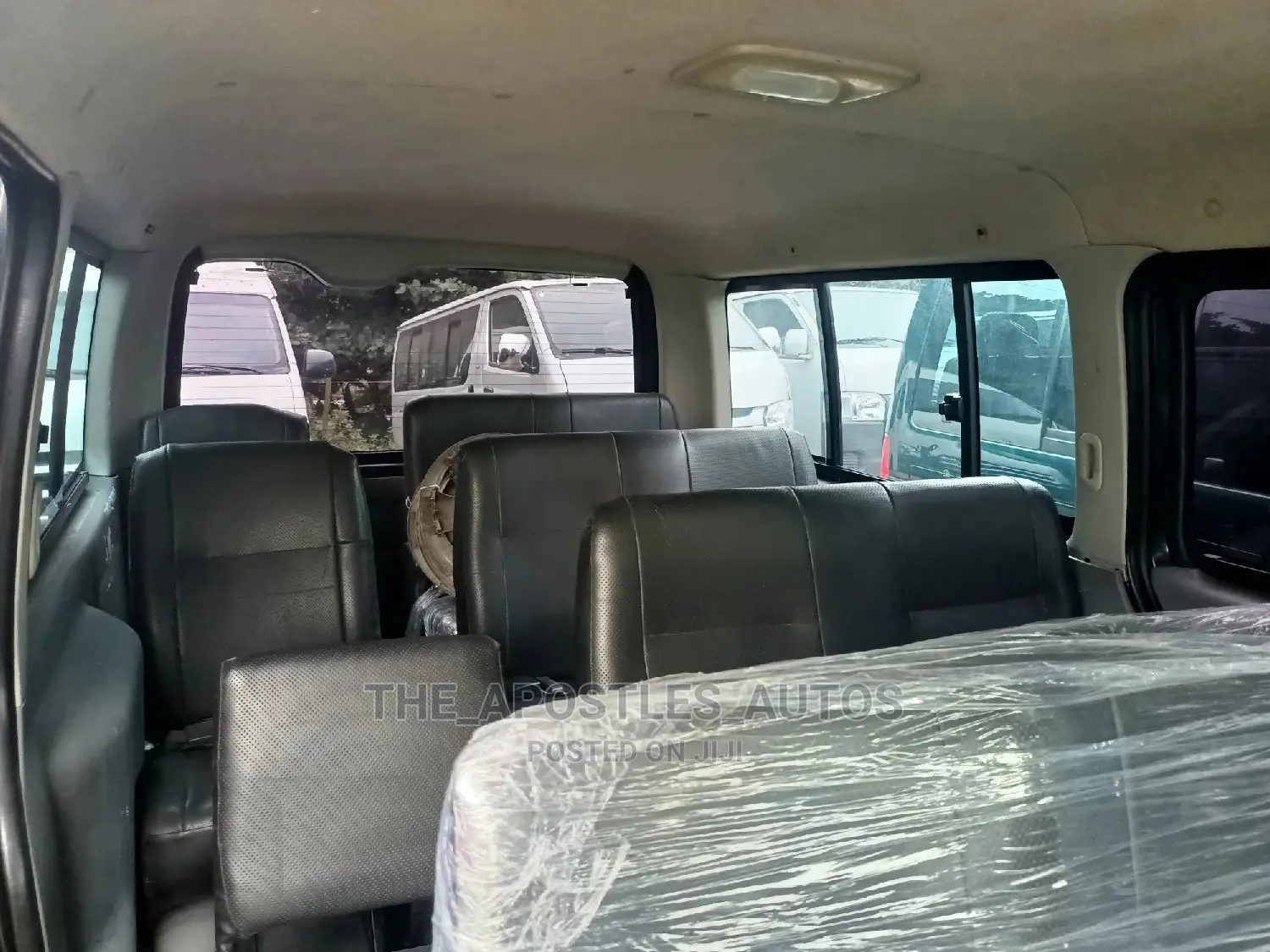 Toyota HiAce 2012 Black
