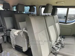 Toyota HiAce 2012 Blue