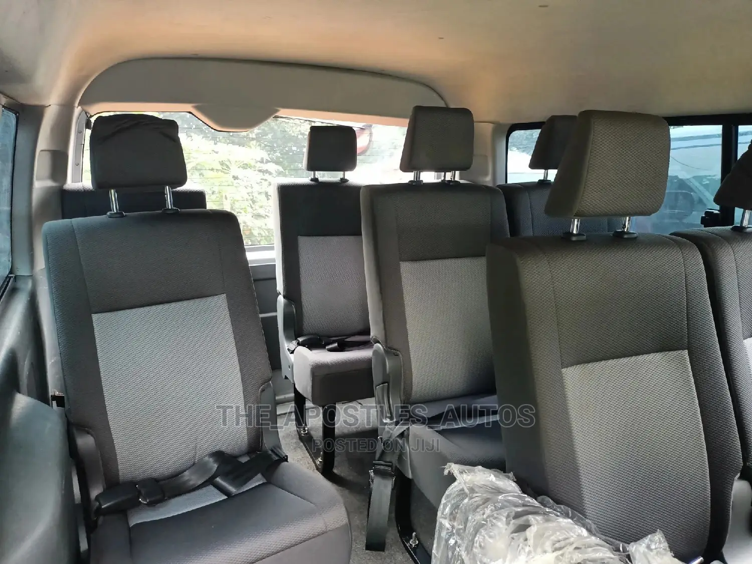 Toyota HiAce 2012 Blue