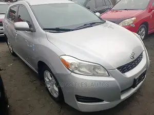 Toyota Matrix 2010 Silver
