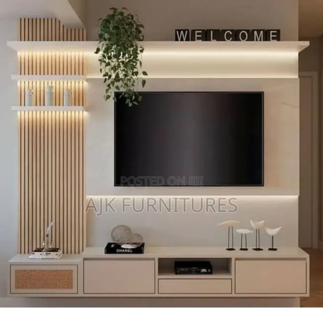 Exquisite T v Console