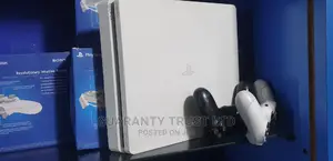 Slim Ps4 + 2 Pads + 12- 15 Games Inside