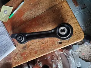 Chrysler 300c Lower Arm